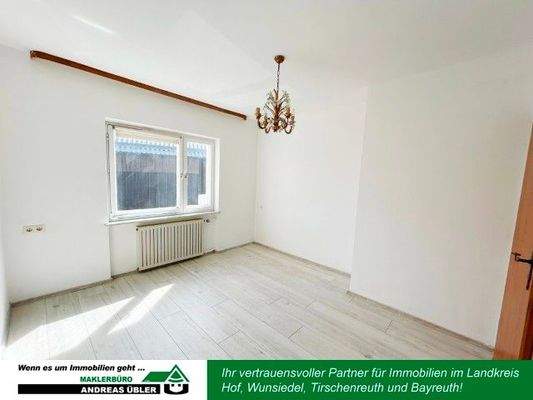 1.OG Zimmer 1 (Klein)