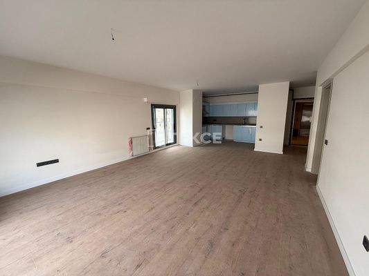 Brand New Spacious Flat Near the Sea in İzmir
