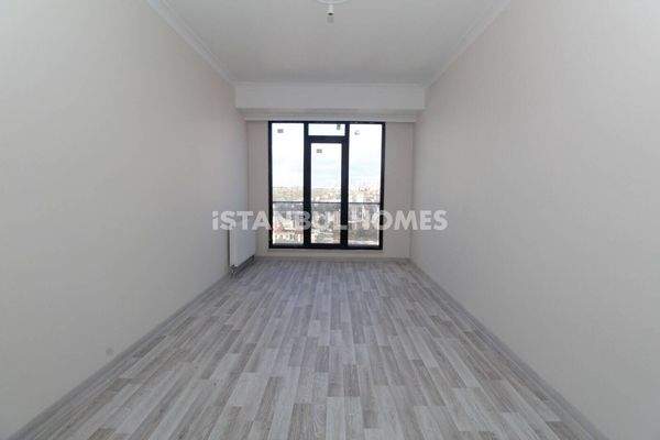 New Build Apartment Near Amenities in Eyupsultan Istanbul