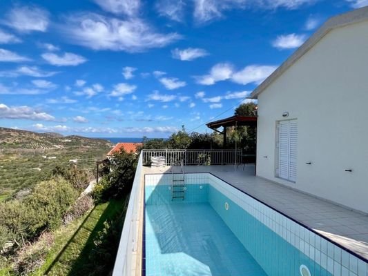 Kreta, Kalo Chorio: Charmantes Landhaus mit Pool, Garten und Meerblick zu verkaufen
