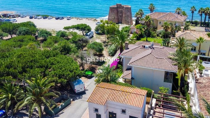 Photo: Villa in Marbella East