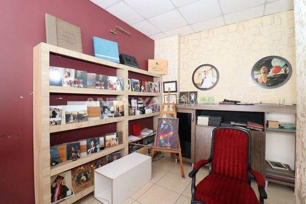 Shop with Potential High Rent Yield in Mersin