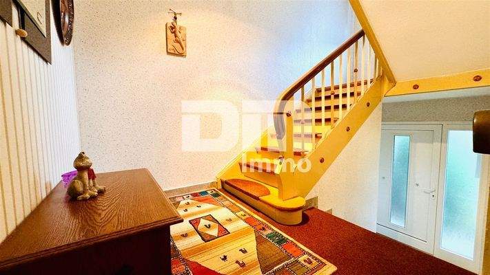 EG Treppenhaus / Haupteingang