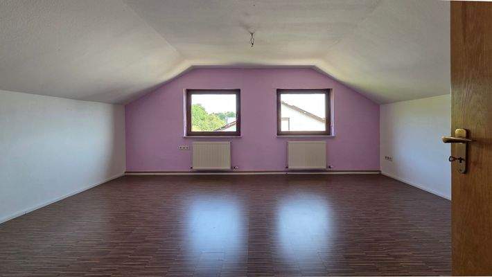 Schlaf-/Kinder-/Gästezimmer oder Homeoffice DG