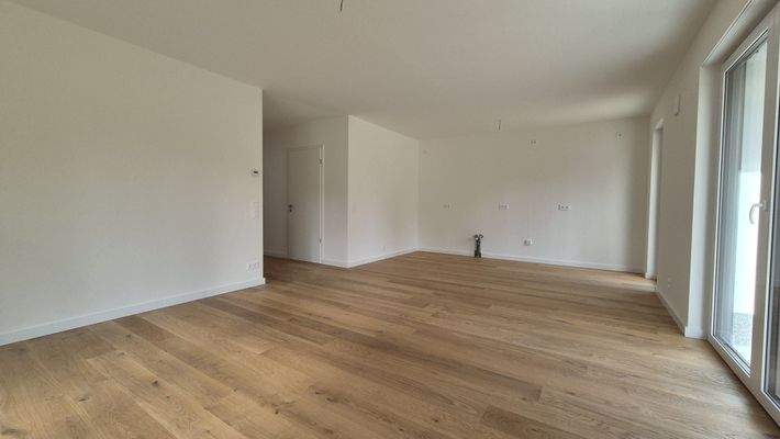 Wohnbereich und offene Küche