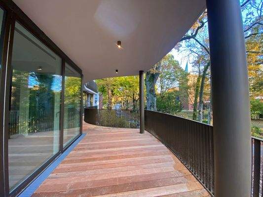 Balkon mit Bangkirai belegt