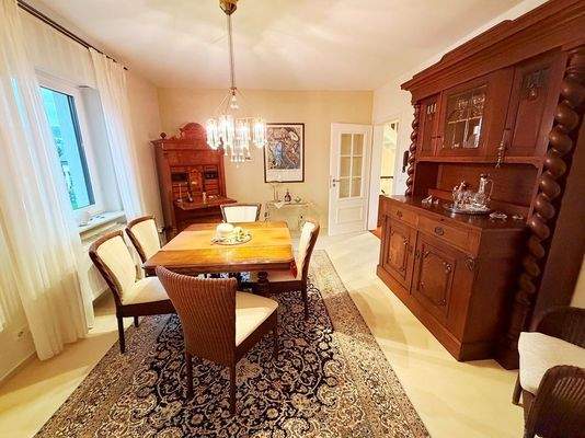 Esszimmer Hauptwohnung OG