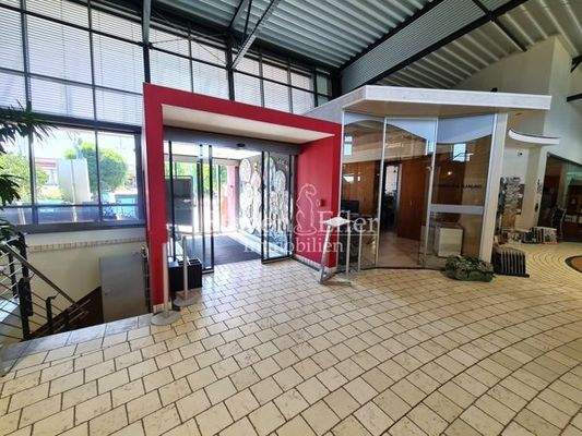 Eingangsbereich Verkauf / Ausstellung