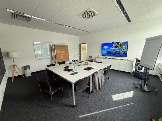 Besprechungszimmer Groß 3