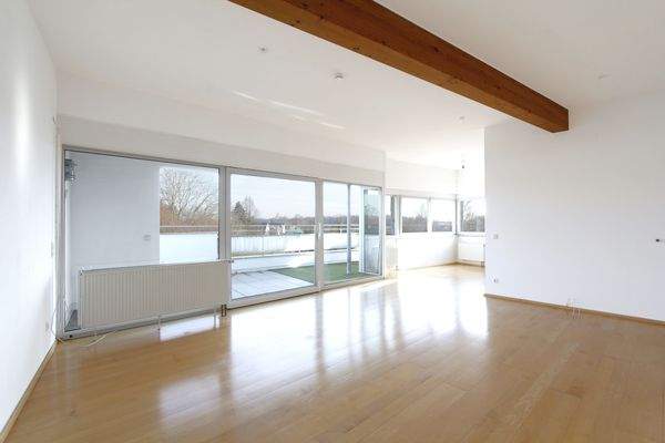 ...und viel Licht im DG