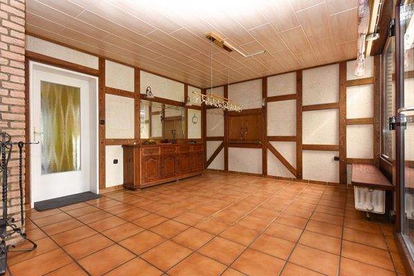 gemütlicher Essbereich mit Zugang zur Südterrasse 