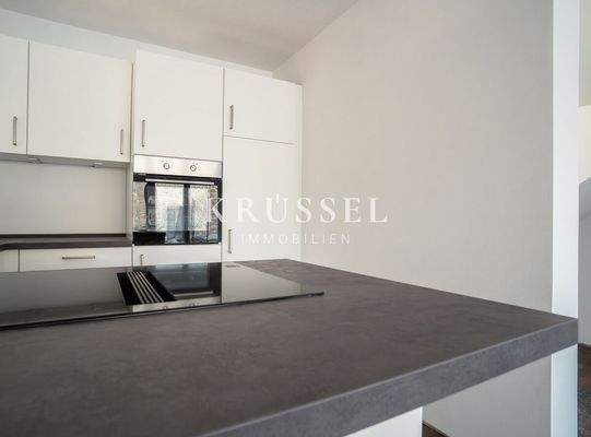 ... überzeugt mit hochwertigen Einbaugeräten