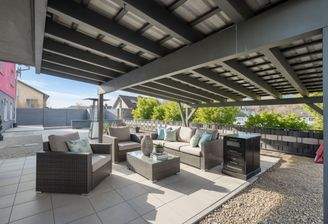 überdachte Terrasse