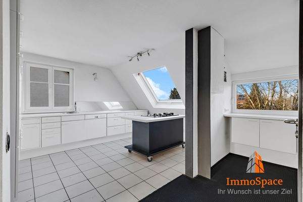 Blick vom Flur in die Küche