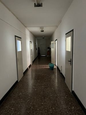 Gewerbe-/Lagerbereich