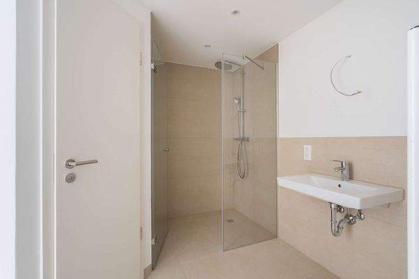 Badezimmer mit Saunabereich x