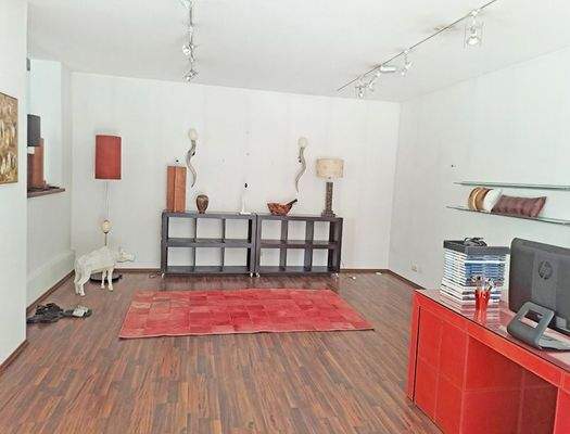 HP2-Geschäftslokal-Salzburg-Nonntal-Ausstellung