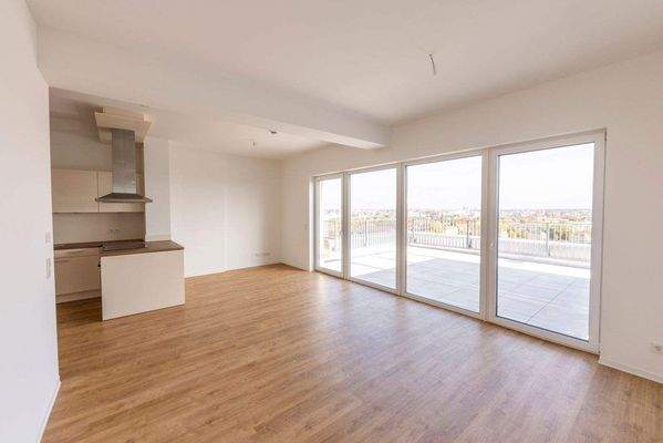 Wohn-/Essbereich mit Dachterrasse