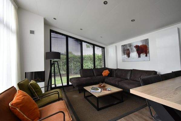 ferienhaus-kaufen-herkingen-wohnzimmer-esszimmer-2025.webp002