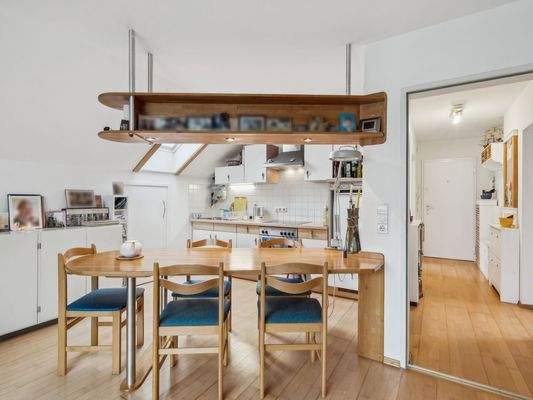 Küche und Essbereich