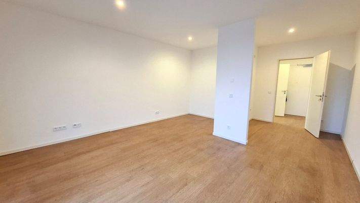 Wohn- und Schlafzimmer