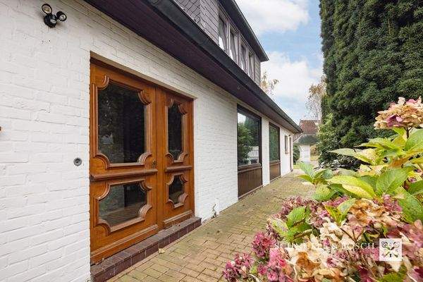 Nebeneingang ins Erdgeschoss