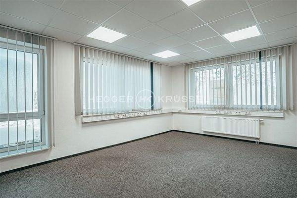 Die hellen Büroräume