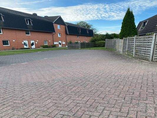 Eingang mit Stellpaltz 2