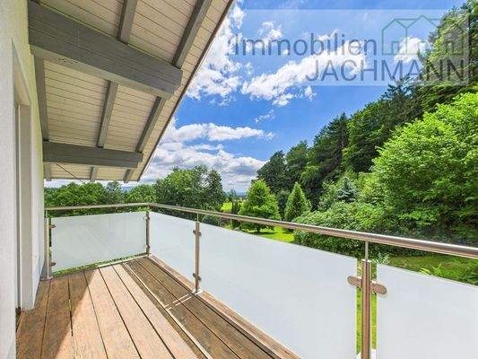 Hauptwohnung Balkon bei Schlafen im OG mit Westausrichtung