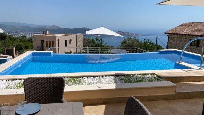 0818DC90-1613-4D45-99BD-D34CFFB7DD73