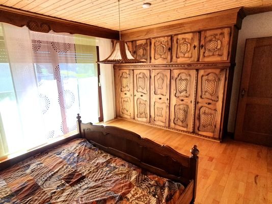 Schlafzimmer EG.jpg