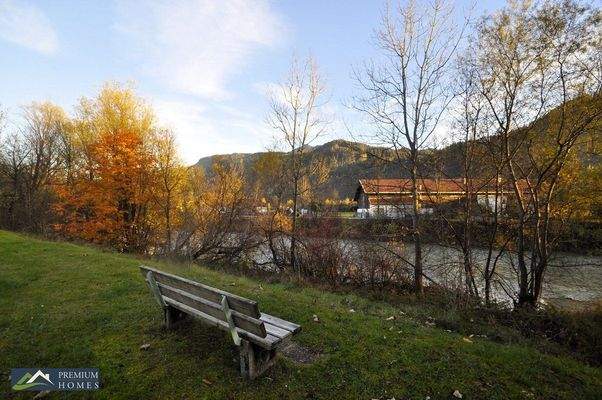 Moderne 3-Zimmer-Eigentumswohnung - Aussicht im Garten/Allgemeinflächen