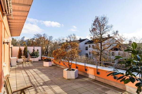 Großzügige Dachterrasse