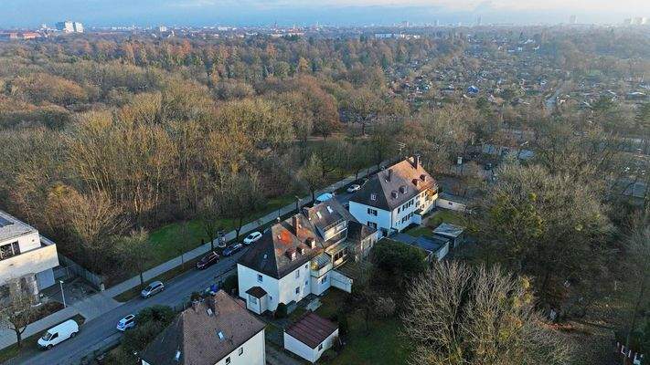 Rückansicht inkl. Umgebung