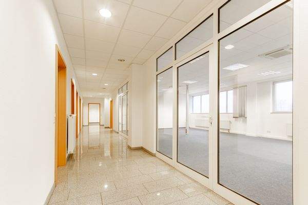 Hell gestalteter Flur!