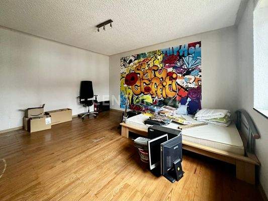 OG zimmer 2 - Ansicht Ecke Fensterseite