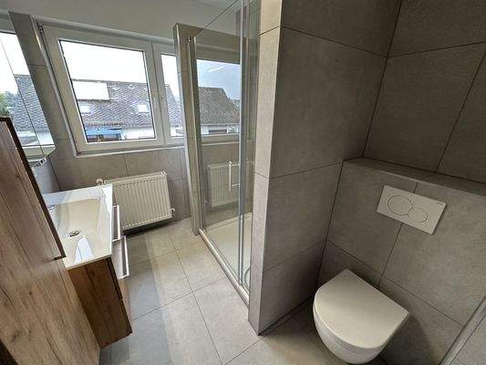 Badezimmer mit Dusche