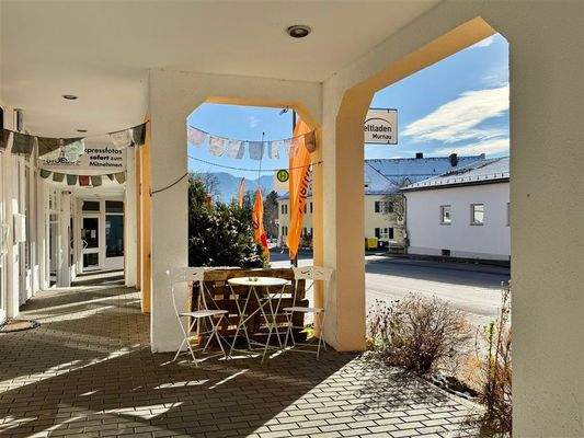 Galerie mit Bergblick