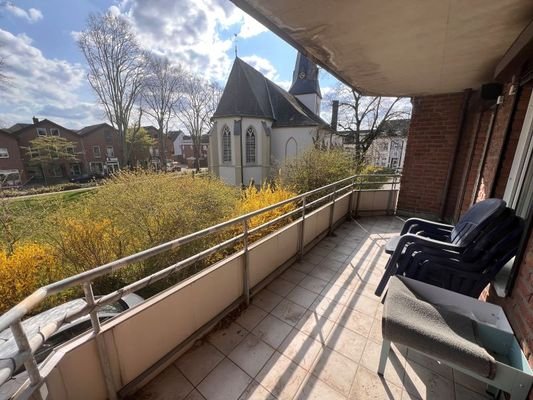 Loggia zu Wohnzimmer 1. OG