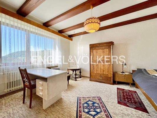 UG: heller Wohnbereich