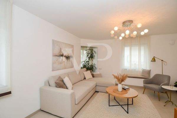 Einliegerwohnung Wohnzimmer KI generiert