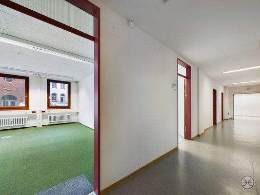 Eden-Ehbrecht-Immobilien_Büroflächen_Telekom-Gebäude_041