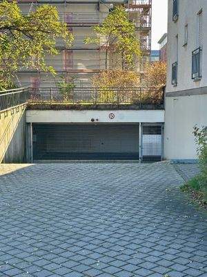 Zufahrt Tiefgarage.jpg