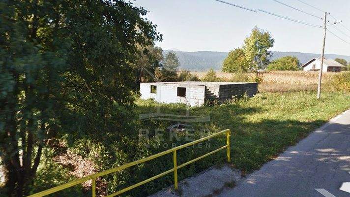 Vielfältiges Baugrundstück mit landwirtschaftlicher Fläche