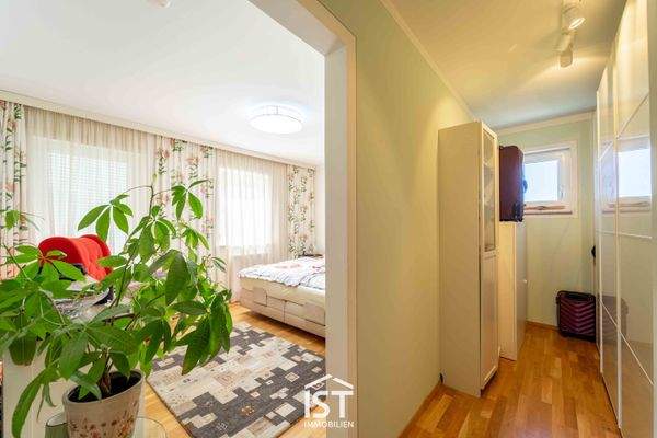 Elternzimmer + Schrankraum