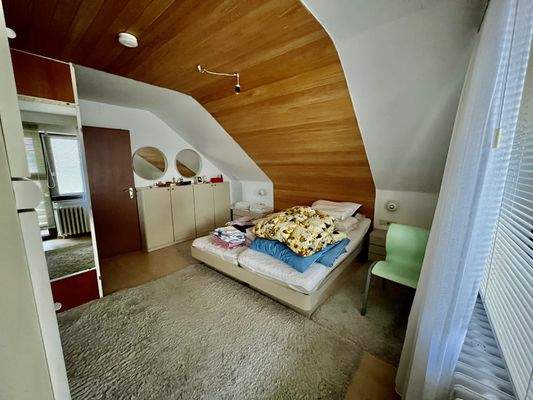 Schlafzimmer (OG)