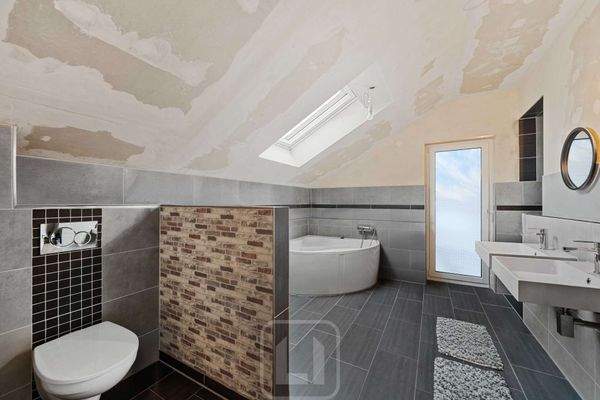 Tageslichtbad | Eckbadewanne | WC