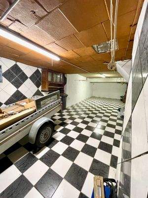 Eingang_nach links in die Garage.jpeg