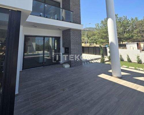 Detached Villas with Unblocked Sea and Mountain Views in Girne
