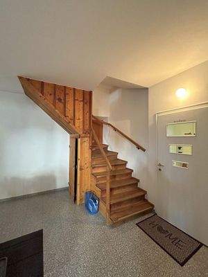 Aufgang Intern W2 + W3